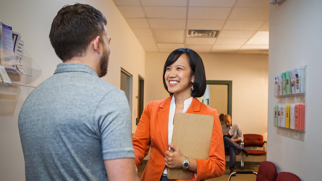 Pursue a clinical mental health counseling program online or on campus at Regent University.